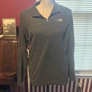 North face quarter zip